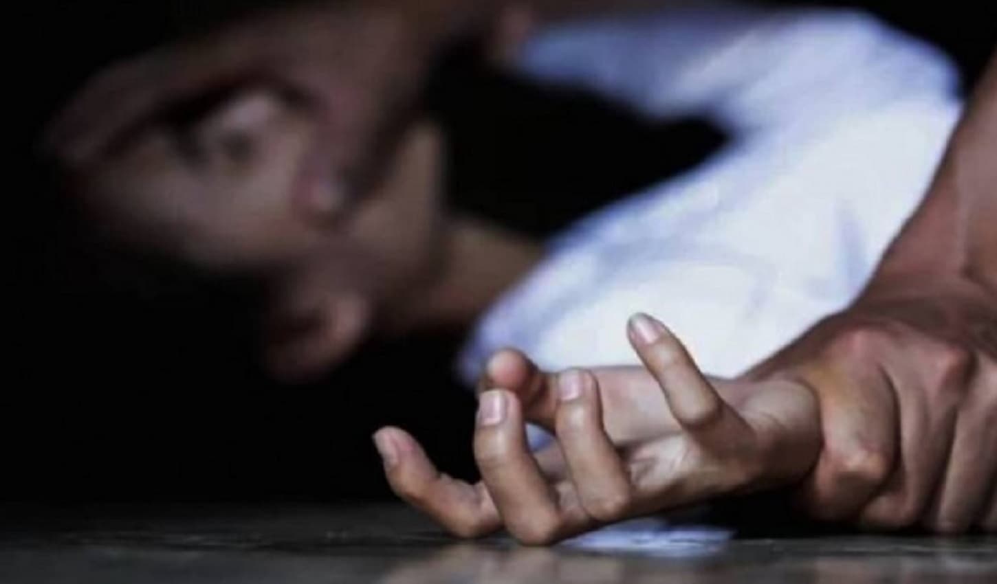 बिहार: पुलिस की नौकरी का दिया झांसा, फिर छात्रा से किया दुष्कर्म, वीडियो वायरल करने की दे रहा धमकी…