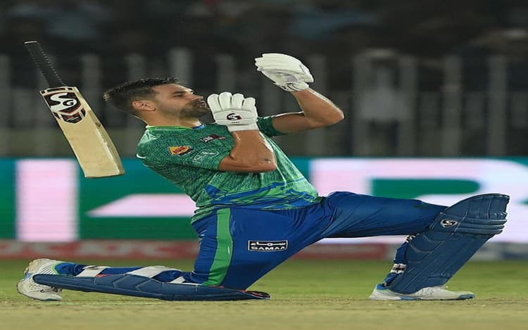 दिल्ली कैपिटल्स के इस बल्लेबाज ने IPL से पहले PSL में बल्ले से मचाया कोहराम, बैटिंग देख बाबर आजम की फटी आंखें