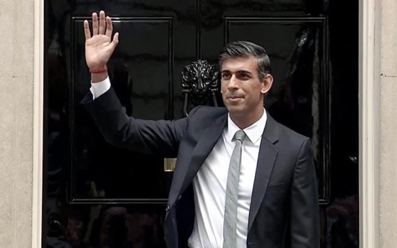 ब्रिटेन के जनादेश में निहित संदेश