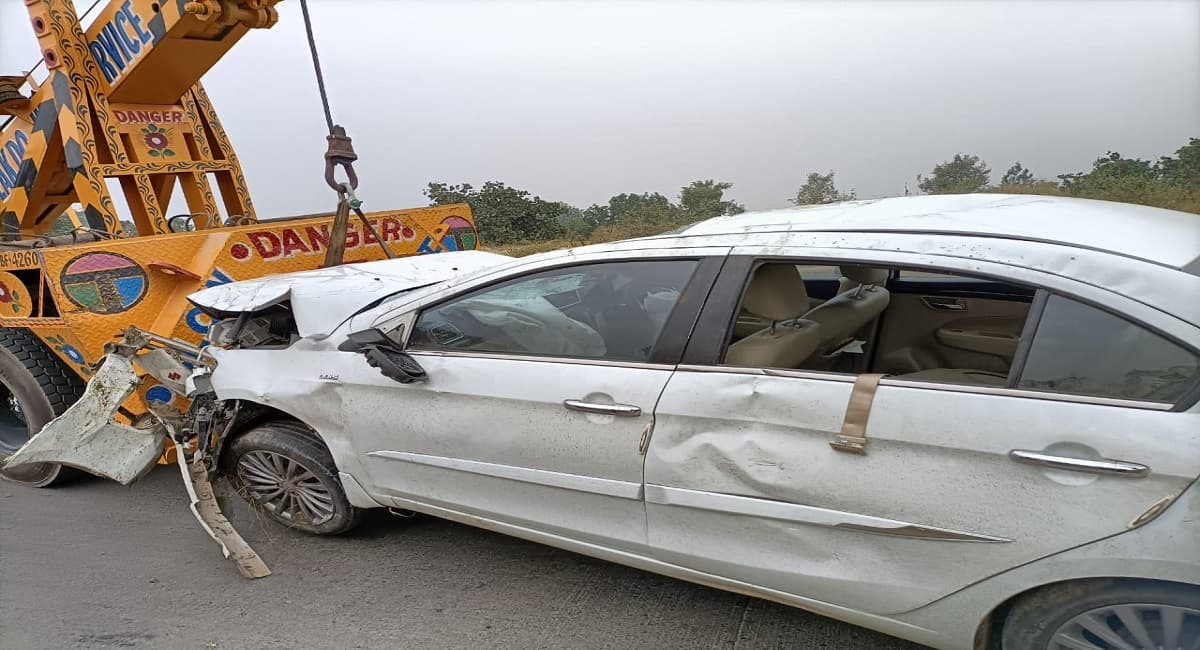 Jharkhand News : झारखंड के पूर्व प्रोटेम स्पीकर स्टीफन मरांडी की भतीजी समेत 3 घायल, बाल-बाल बचा परिवार