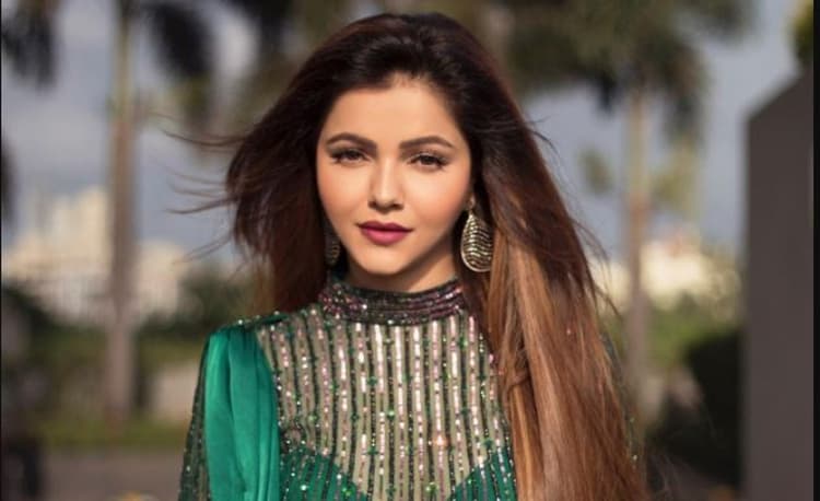 रुबीना दिलाइक ने बॉडी शेमिंग करनेवालों को दिया करारा जवाब, बोलीं- मेरे बढ़े वजन से आपको परेशानी क्यों...