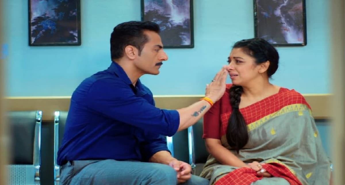 Anupamaa Updates: अनुज की हालत देखकर अनुपमा का टूटा हौसला, काव्या को सता रहा ये डर