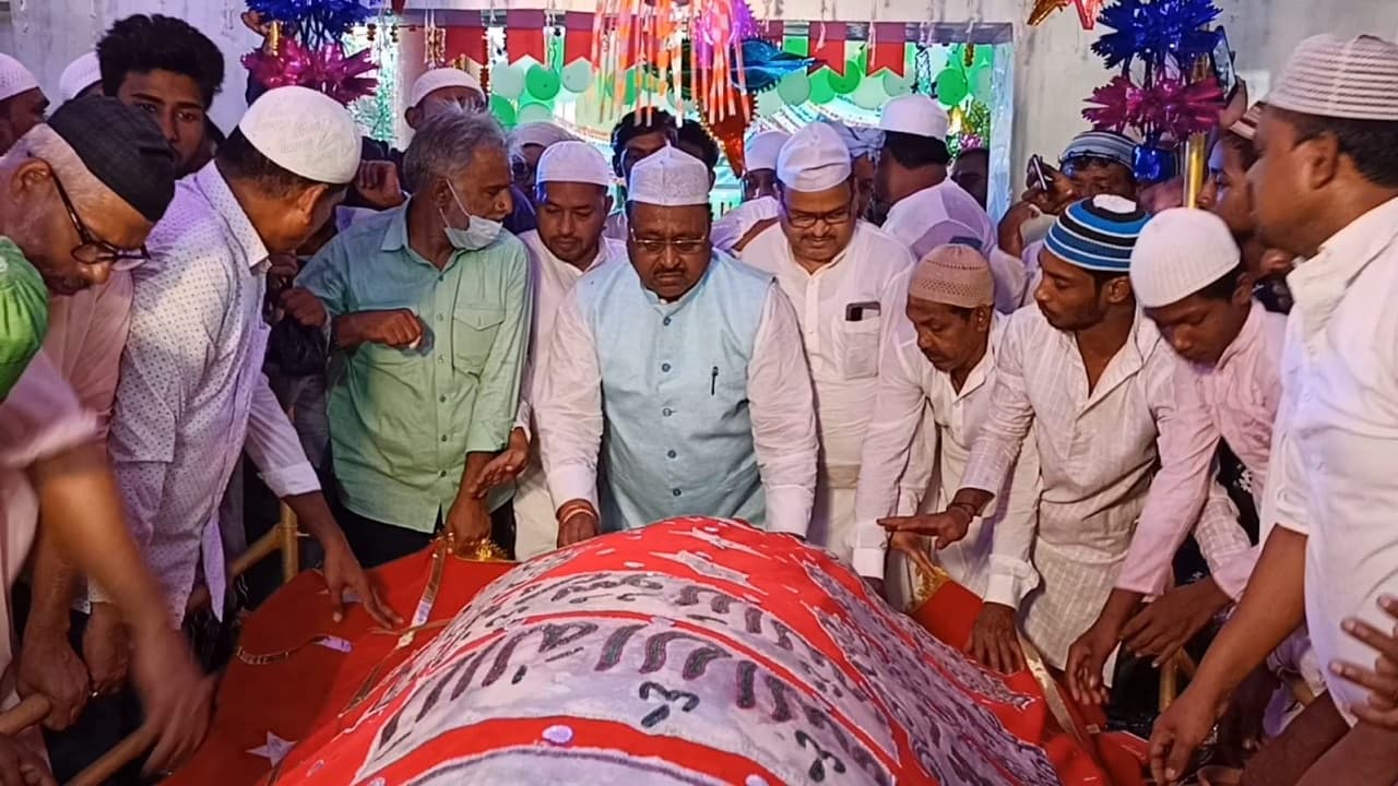 पटना में हजरत मखदूम रास्ती का सालाना उर्स धूमधाम से मनाया गया, अकीदतमंदो की उमड़ी भीड़