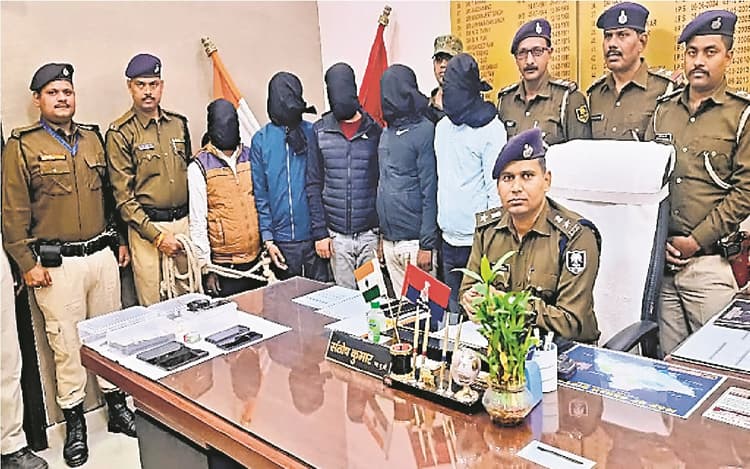 सारण पुलिस को दारोगा हत्याकांड में मिली बड़ी सफलता, कुख्यात अपराधी बिट्टू सिंह को किया गिरफ्तार
