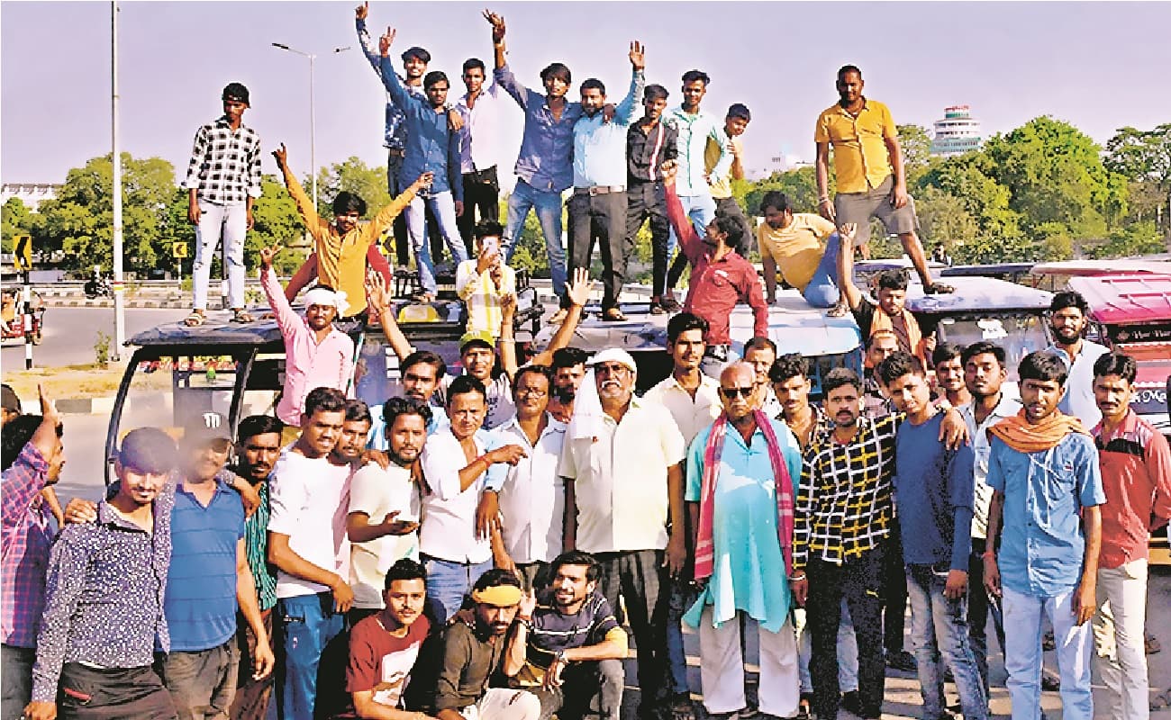 पटना वासियों के लिए जरूरी खबर, इस दिन नहीं चलेंगे ऑटो और ई-रिक्शा, चालकों ने रखी कई मांगें पटना वासियों के लिए जरूरी खबर, इस दिन नहीं चलेंगे ऑटो और ई-रिक्शा, चालकों ने रखी कई मांगें