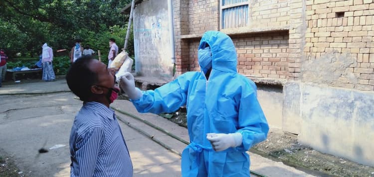 Coronavirus Live Updates : स्वस्थ होने की दर देश में 64.53 प्रतिशत, पिछले 24 घंटे में 57117 नए मामले दर्ज