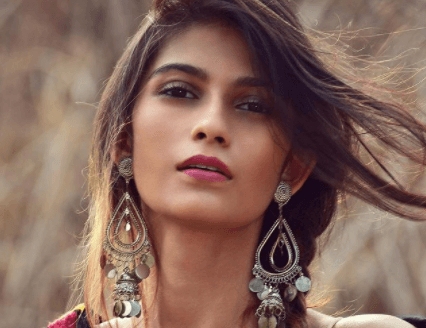 दीपक तिजोरी की बेटी समारा ग्लैमरस अंदाज से जीत रही फैंस का दिल, खूबसूरती के मामले में नहीं किसी से कम