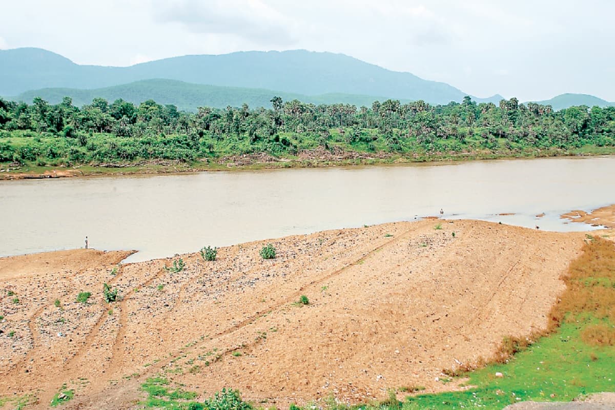 नोएडा में बिक रहा गढ़वा का बालू, मुद्दे पर जवाब की बजाय मामला डायवर्ट कर रहे हैं मंत्री : बीजेपी