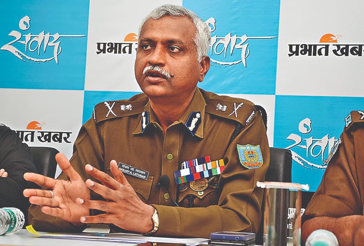 VIDEO: सेंट्रल फोर्स और झारखंड पुलिस में बेहतर कौन? ADG लाठकर और IG होमकर ने दिया ये जवाब