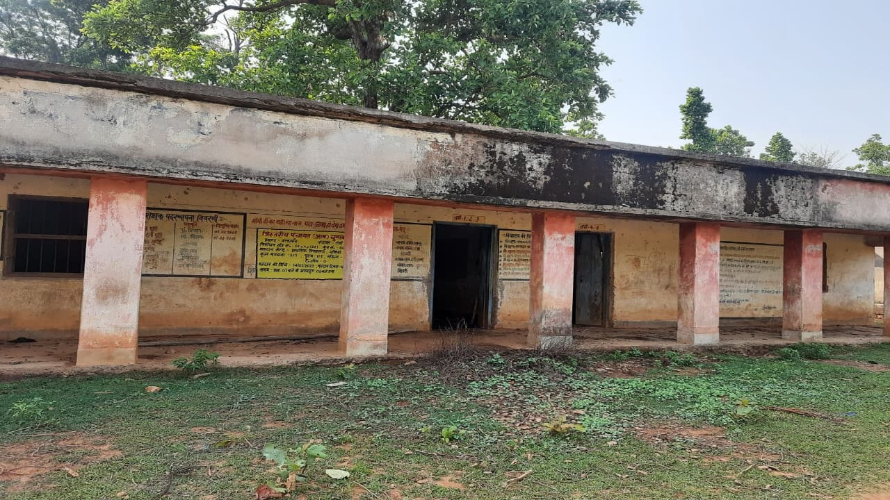 Agneepath Protest: झारखंड के सरकारी और प्राइवेट स्कूल सोमवार को बंद, 9वीं और 11वीं की परीक्षा स्थगित