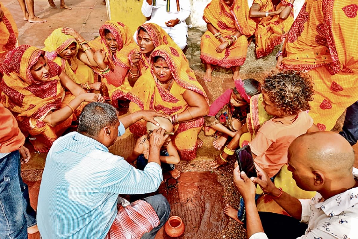 हर महीने पूजा व आराधना के अपने-अपने विधान