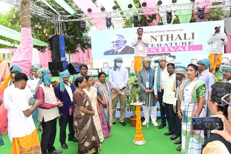 संताली लिटरेचर फेस्टिवल में देश-विदेश के संताली साहित्यकारों का दुमका में जुटान, इसके उत्थान पर दिया जोर