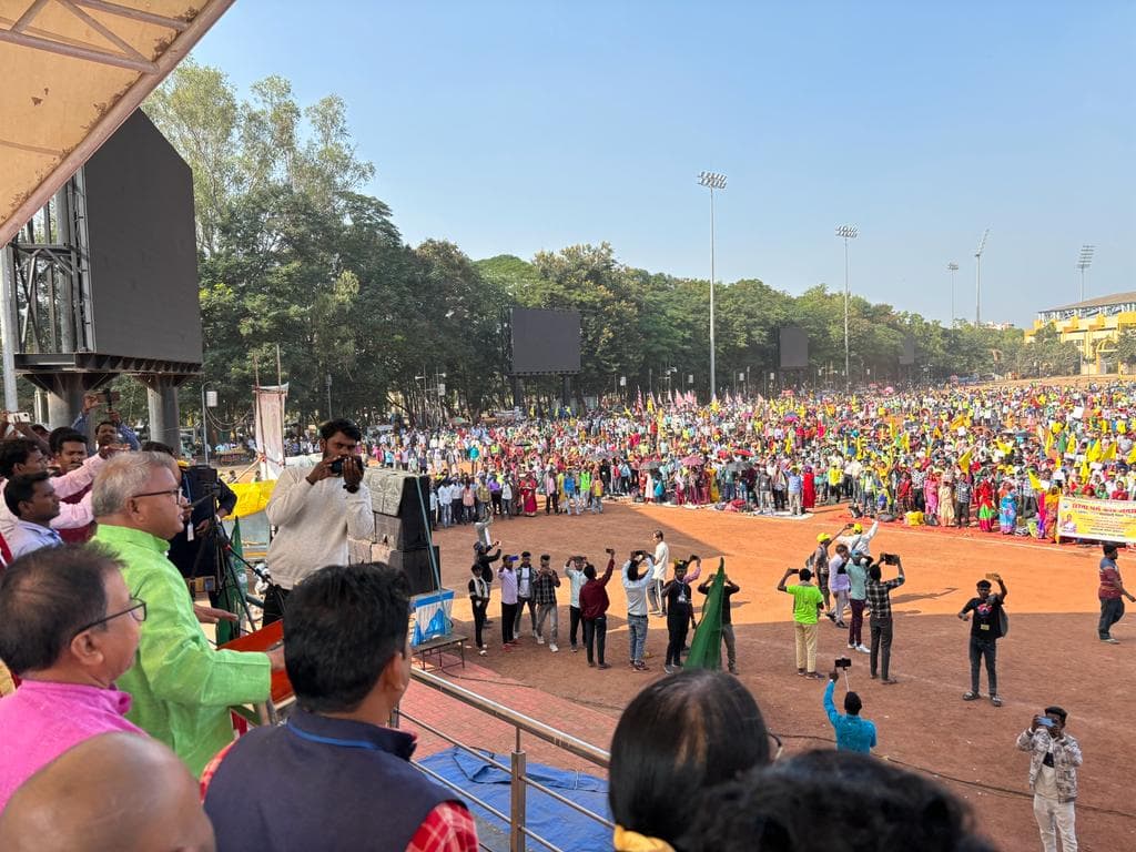 रांची में सेंगेल की जनसभा में बोले सालखन मुर्मू- जो सरना धर्म कोड देगा, उसी को वोट देंगे आदिवासी