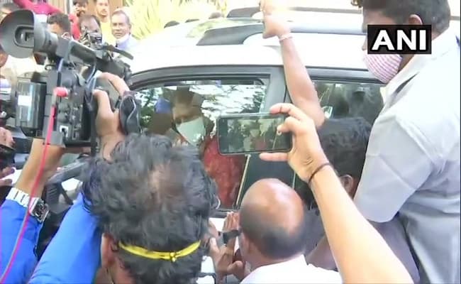 AIADMK से निष्कासित नेता वीके शशिकला को अस्पताल से मिली छुट्टी, जेल से हो चुकी है रिहा