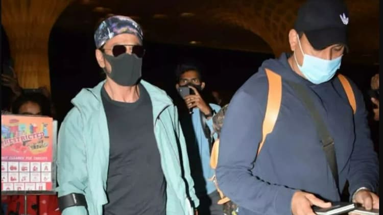 Pathaan की शूटिंग के लिए स्पेन रवाना हुए शाहरुख खान, एयरपोर्ट पर CISF जवान को इस अंदाज कहा नमस्ते, VIDEO