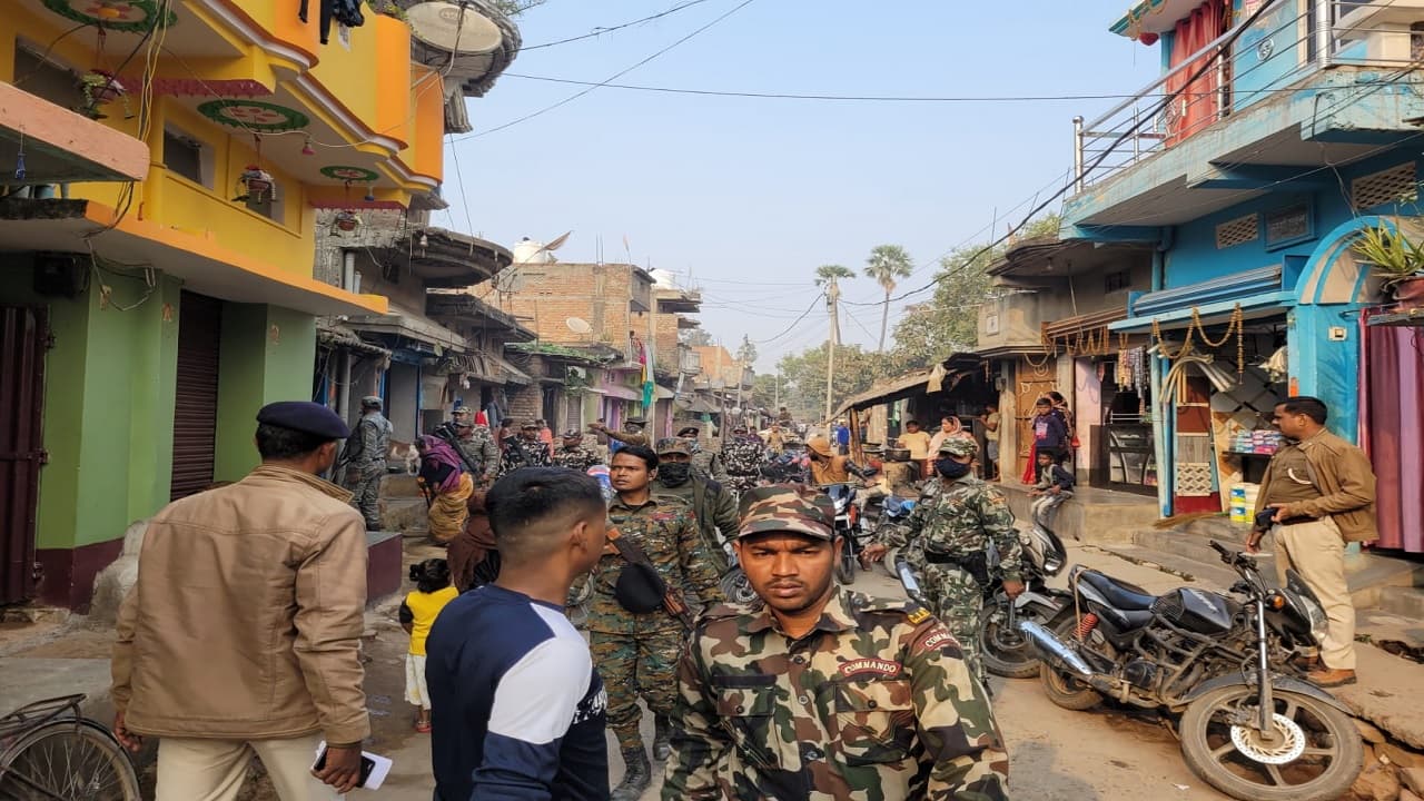 बिहार: शराब के धंधेबाजों ने 2 साल में ही झोपड़ियों की जगह बनाया पक्का मकान, टाइल्स और AC से किया लैश