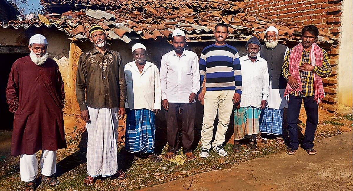 शहादत दिवस आज: फटेहाली में जी रहे शहीद शेख भिखारी के वंशज, शहीद टिकैत के वंशज को वृद्धा पेंशन भी नहीं