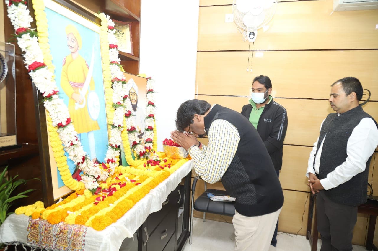 Martyrs' Day 2021 : शहीद शेख भिखारी एवं टिकैत उमरांव सिंह के शहादत दिवस पर बोले सीएम हेमंत सोरेन, वीर शहीदों के पदचिन्हों पर चलकर ही बनेगा सशक्त झारखंड