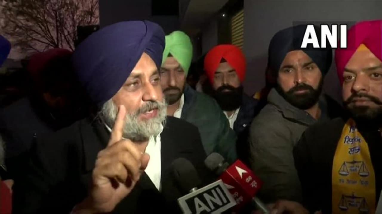 Punjab Chunav: सिद्धू के खिलाफ चुनाव लड़ेंगे बिक्रमजीत सिंह मजीठिया, जानें सुखबीर सिंह बादल ने क्या कहा Punjab Chunav: सिद्धू के खिलाफ चुनाव लड़ेंगे बिक्रमजीत सिंह मजीठिया, जानें सुखबीर सिंह बादल ने क्या कहा