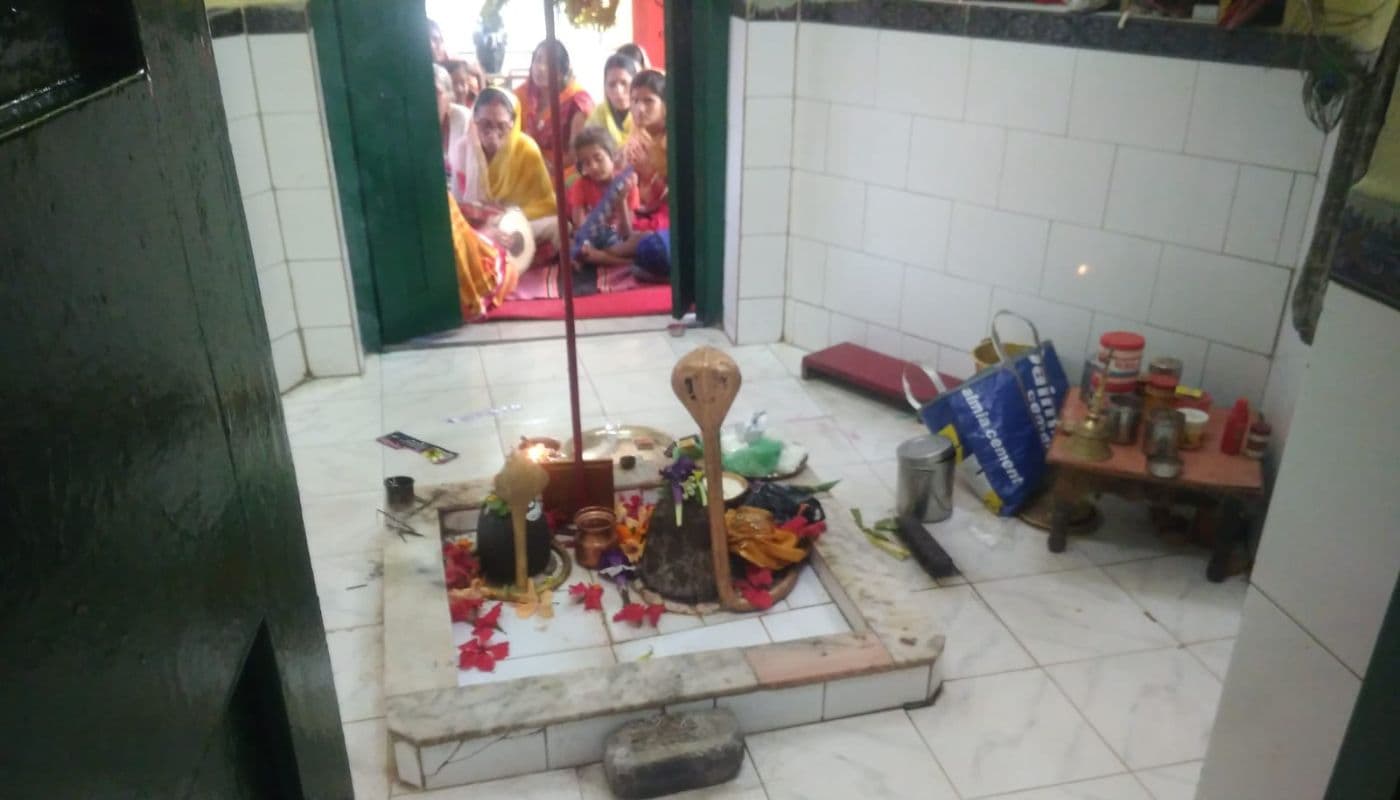 ओडिशा के गुप्तेश्वर मंदिर में स्वयं प्रकट हुआ था शिवलिंग, सावन में हर सोमवार को होता है रुद्राभिषेक ओडिशा के गुप्तेश्वर मंदिर में स्वयं प्रकट हुआ था शिवलिंग, सावन में हर सोमवार को होता है रुद्राभिषेक