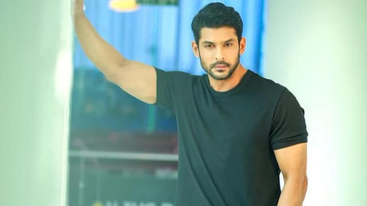 सिद्धार्थ शुक्ला ने अपना डेब्यू फोटोशूट मेरे साथ किया था- अर्पित रांका