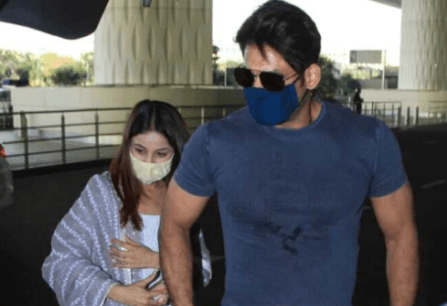 VIDEO : सिद्धार्थ शुक्ला के साथ शहनाज गिल को देखकर फैंस हुए क्रेजी, कमेंट में पूछ डाले ऐसे सवाल, PHOTOS