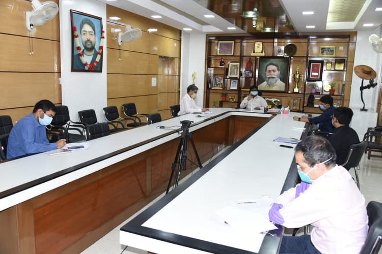 Lockdown In Jharkhand Live : झारखंड में Lockdown पर क्या बोले सीएम हेमंत सोरेन, 22 अप्रैल से लागू होगा स्वास्थ्य सुरक्षा सप्ताह, ये है लेटेस्ट अपडेट