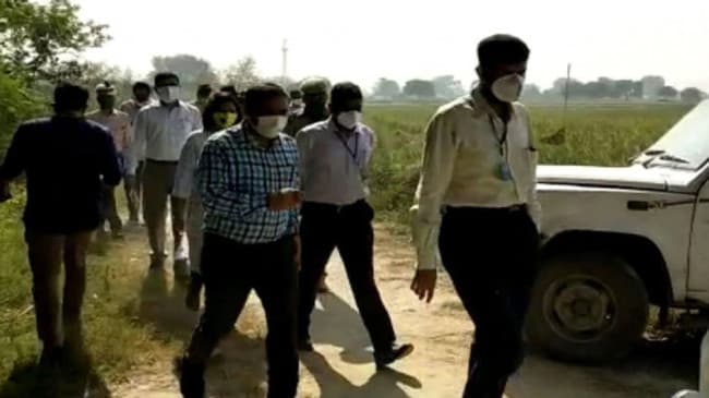 Hathras Case: हाथरस केस में एसआईटी की जांच पूरी, सरकार को जल्द सौंपेगी रिपोर्ट Hathras Case: हाथरस केस में एसआईटी की जांच पूरी, सरकार को जल्द सौंपेगी रिपोर्ट