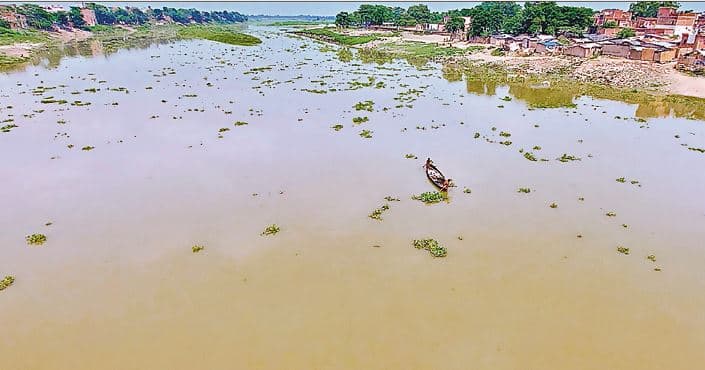 बागमती के पानी से घिरे मुजफ्फरपुर के एक दर्जन गांव, ग्रामीणों की बढ़ी मुश्किलें, लेकिन आपदा विभाग नहीं मानता बाढ़