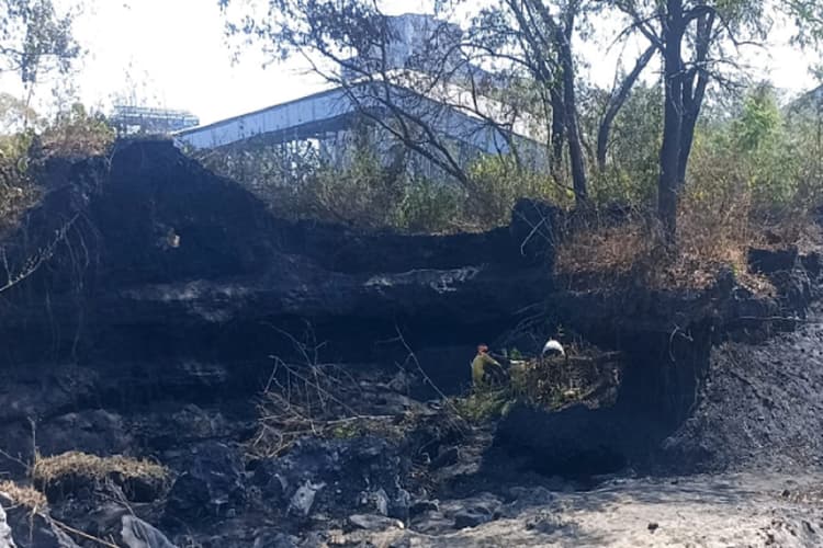 धनबाद के मधुबन कोलवाशरी स्लरी पौंड में खुलेआम हो रही है तस्करी, पुलिस जानते हुए भी नहीं कर रही कार्रवाई