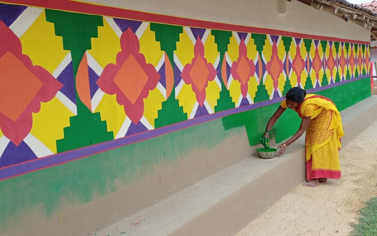 दिवाली के बाद झारखंड में मनेगा सोहराय व बांदना पर्व, आदिवासी बहुल गांव दे रहे स्वच्छता का संदेश, PICS