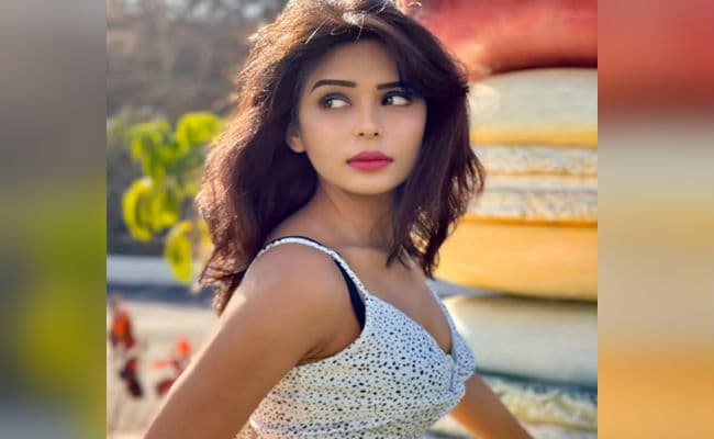 इस अभिनेत्री के पास नहीं थे पैसे, मेकअप मैन ने की मदद की पेशकश, लिखा भावुक पोस्ट इस अभिनेत्री के पास नहीं थे पैसे, मेकअप मैन ने की मदद की पेशकश, लिखा भावुक पोस्ट