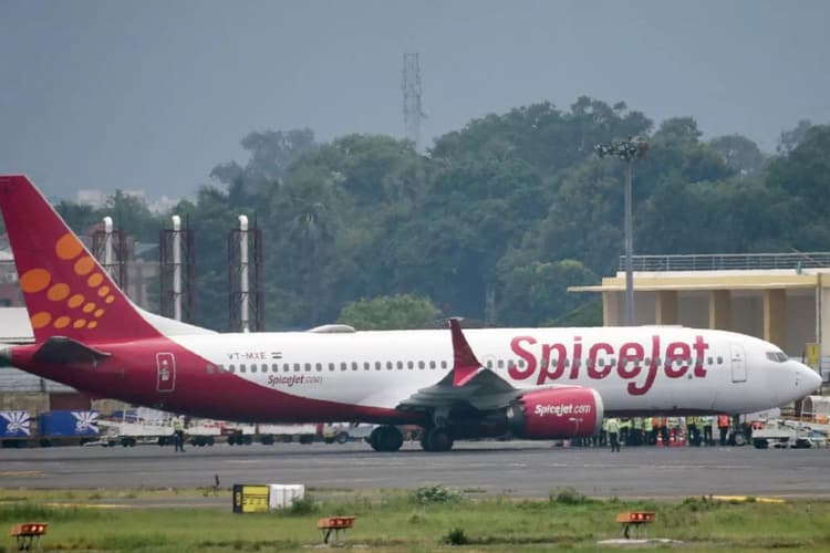 DGCA ने रद्द किया SpiceJet के दो और विमानों का पंजीकरण