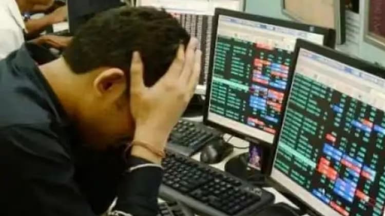 Stock Market: भारतीय शेयर बाजार में जोरदार गिरावट जारी, BSE सेंसेक्स 513 अंक टूटा, निवेशकों के करोड़ों डूबे