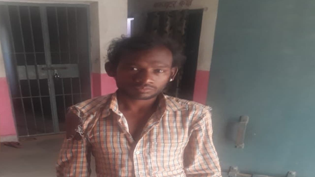 Jharkhand News: ईंट भट्ठे पर करते थे मजदूरी, गुस्से में पति ने पत्नी को पत्थर से कूचकर मार डाला Jharkhand News: ईंट भट्ठे पर करते थे मजदूरी, गुस्से में पति ने पत्नी को पत्थर से कूचकर मार डाला