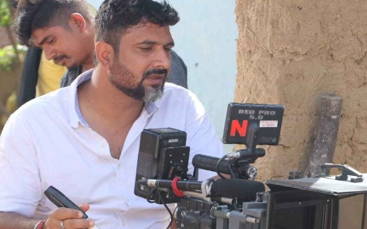 Exclusive: सब्सिडी देकर झॉलीवुड फिल्म इंडस्ट्री को अपाहिज न बनायें, सुमित सचदेवा ने सरकार से की ये डिमांड Exclusive: सब्सिडी देकर झॉलीवुड फिल्म इंडस्ट्री को अपाहिज न बनायें, सुमित सचदेवा ने सरकार से की ये डिमांड