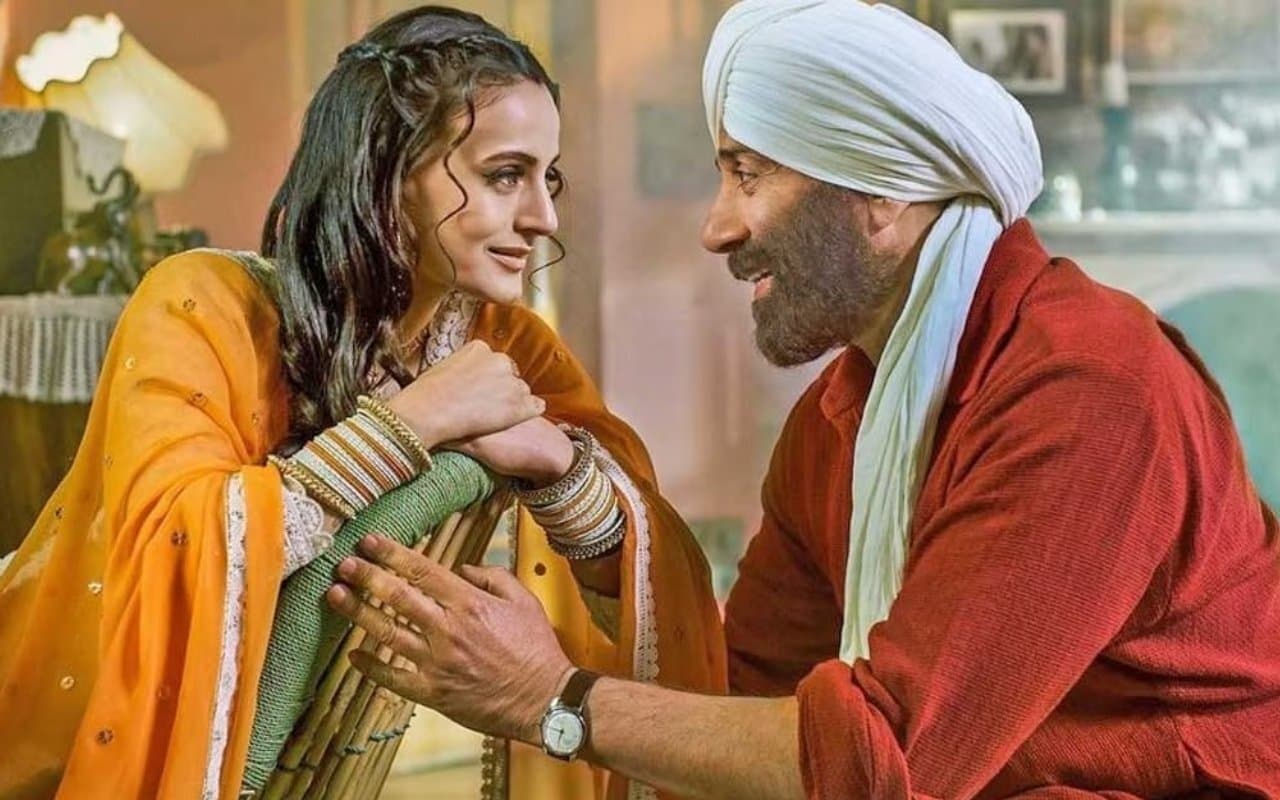 Gadar 2 और जवान की तुलना करने पर अमीषा पटेल ने तोड़ी चुप्पी, कहा- मुझे नहीं लगता कि…
