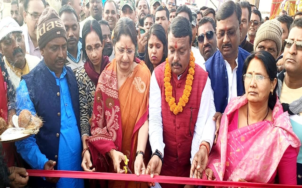 प्रसिद्ध सूर्यकुंड मेले का केंद्रीय शिक्षा राज्य मंत्री अन्नपूर्णा देवी ने किया उद्घाटन, मेले में ये है खास