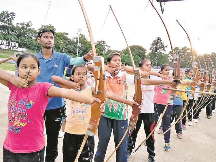 Women's Day : जानें ऐसे पुरुषों की कहानी, जो दिला रहे विश्वास, लैंगिक भेदभाव के खिलाफ लड़ाई में महिलाएं अकेली नहीं