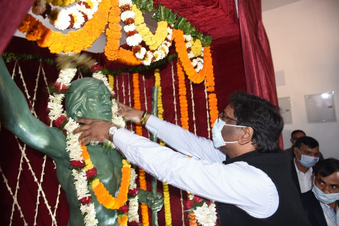 Tanabhagat Latest News : झारखंड के सीएम हेमंत सोरेन की बड़ी घोषणा, सरकारी कर्मियों को वर्दी भत्ता की तरह टानाभगतों को भी वस्त्र के लिए मिलेंगे इतने रुपये Tanabhagat Latest News : झारखंड के सीएम हेमंत सोरेन की बड़ी घोषणा, सरकारी कर्मियों को वर्दी भत्ता की तरह टानाभगतों को भी वस्त्र के लिए मिलेंगे इतने रुपये
