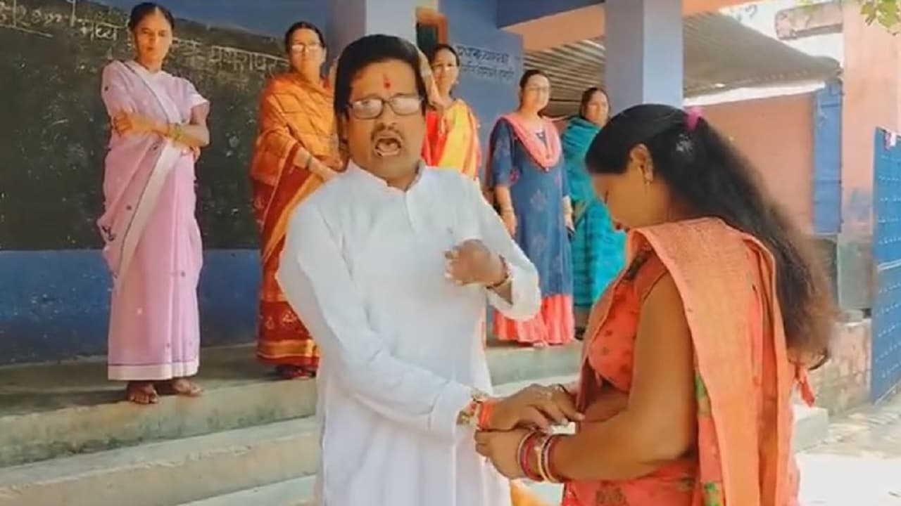 बिहार: 'केके पाठक आप में हिम्मत नहीं..' रक्षाबंधन पर स्कूल से ललकारनेवाले शिक्षक सस्पेंड, जानिए मामला..