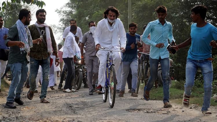 Bihar: सपने में आए मुलायम सिंह यादव और साइकिल से निकल गए तेज प्रताप यादव, जानिए पूरा वाक्या..