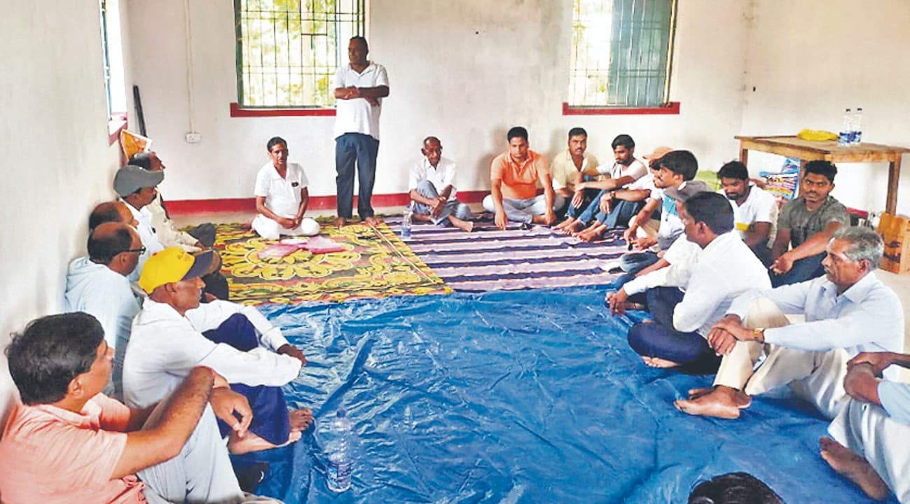 Jharkhand News : झारखंड में OBC को 27 फीसदी आरक्षण के मुद्दे पर चर्चा, वैश्य समाज ने की बैठक Jharkhand News : झारखंड में OBC को 27 फीसदी आरक्षण के मुद्दे पर चर्चा, वैश्य समाज ने की बैठक