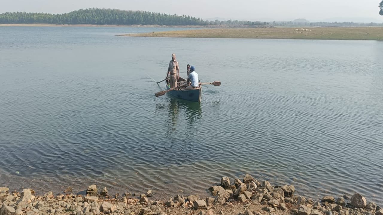 Jharkhand news: बिहार से कोडरमा के तिलैया डैम घूमने आये युवक की डूबने से मौत, घंटों बाद निकला शव