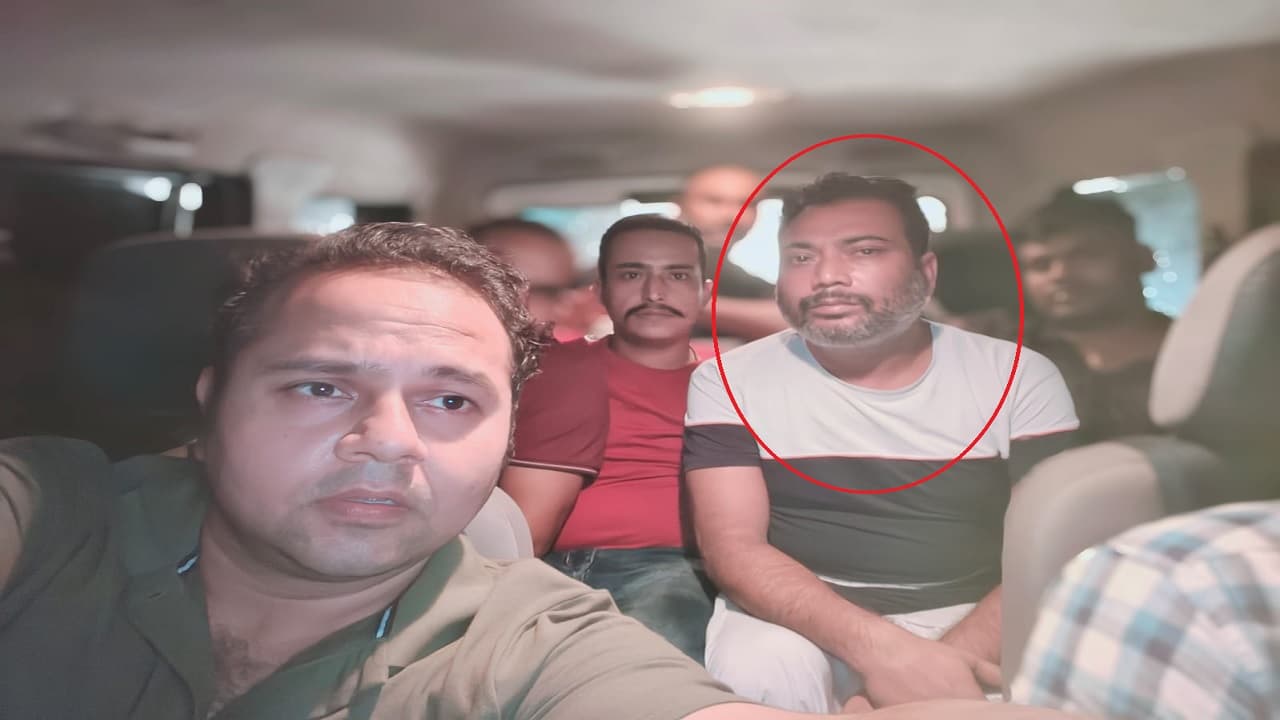 बिहार: DSP ने लॉज मैनेजर को सटाया पिस्टल तो मोस्ट वांटेड का बता दिया कमरा, ऐसे पकड़ाया कुख्यात टिंकू मियां..