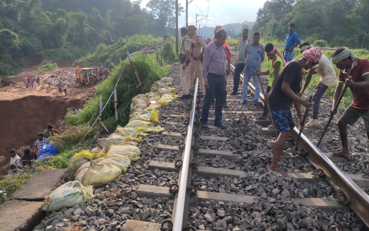 Indian Railways: गया से डालटनगंज के बीच जल्द बिछेंगी नयी पटरियां, रेल मंत्रालय ने दिये 426 करोड़