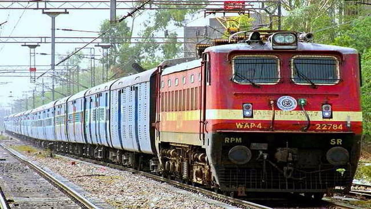 बिहार: मुजफ्फरपुर से गुजरने वाली कई ट्रेनें कैंसिल, 17 ट्रेनों का रूट डायवर्ट, देखें लिस्ट