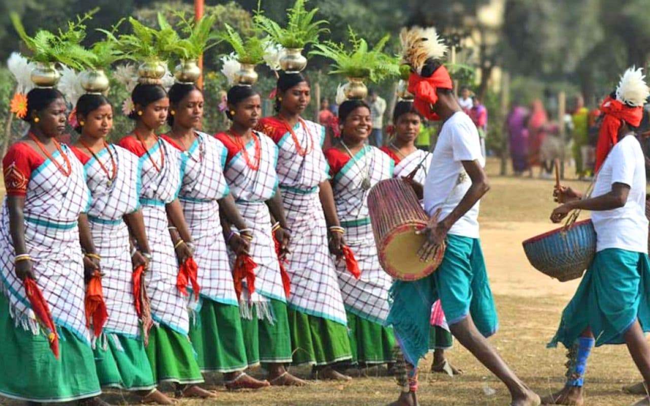 World Tribal Day: आदिवासी हैं, और हमेशा रहेंगे