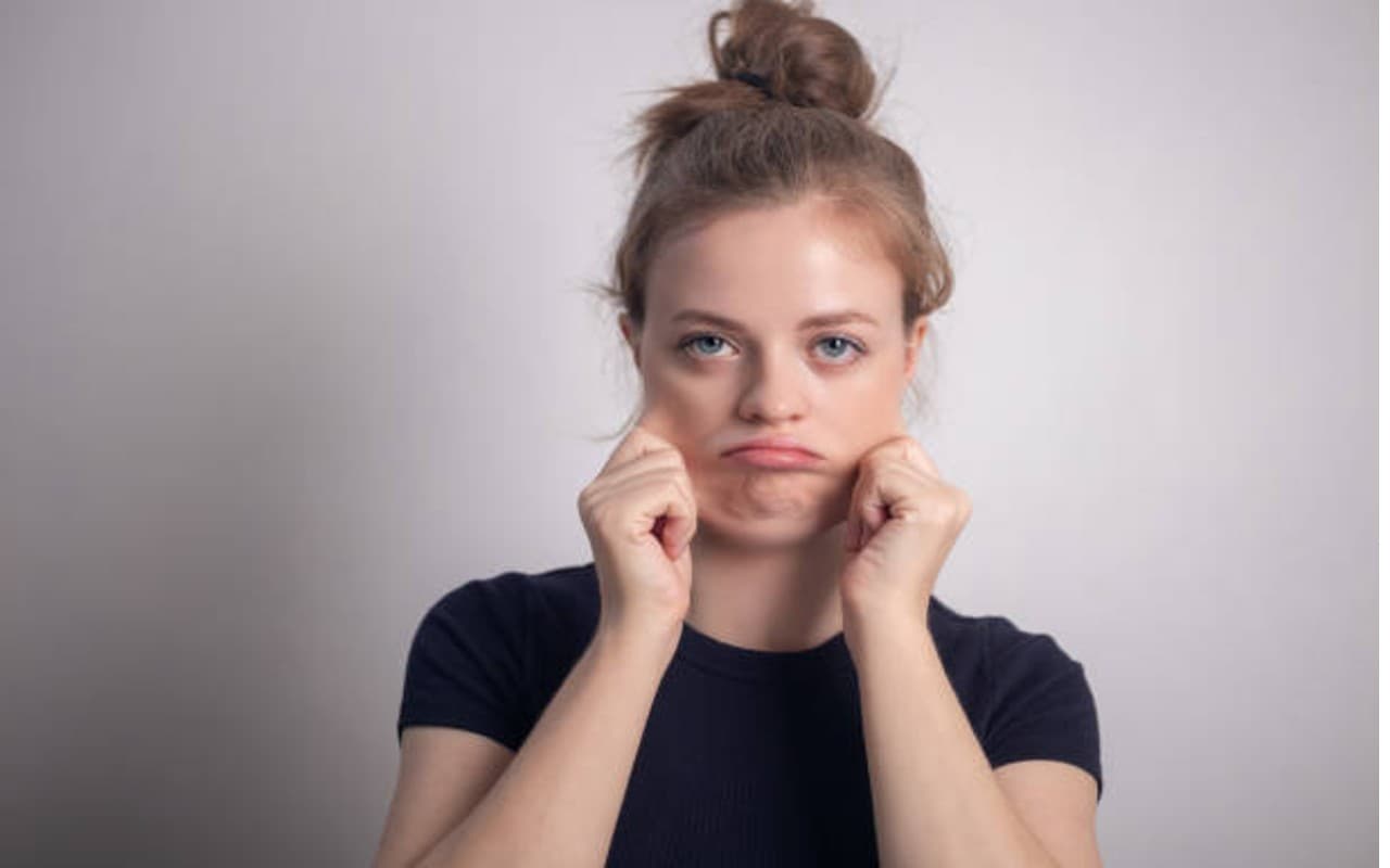 डबल चिन से ना हो परेशान, इन टिप्स के जरिए चेहरे की चर्बी करें कम