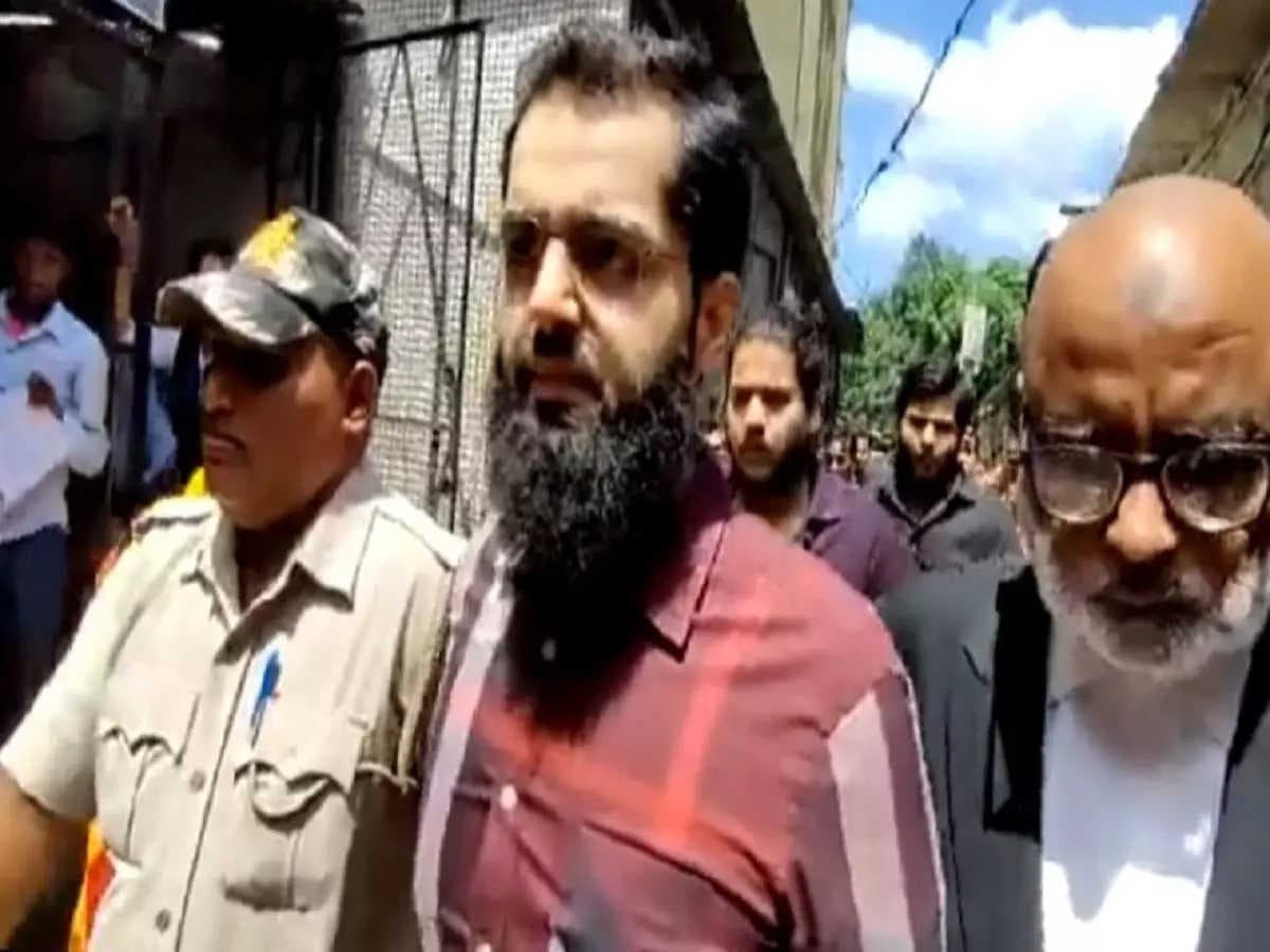 अतीक के बेटे उमर अहमद को आज सीबीआई कोर्ट में किया जाएगा पेश, अपहरण-रंगदारी मामले में सुनाई जा सकती है सजा अतीक के बेटे उमर अहमद को आज सीबीआई कोर्ट में किया जाएगा पेश, अपहरण-रंगदारी मामले में सुनाई जा सकती है सजा